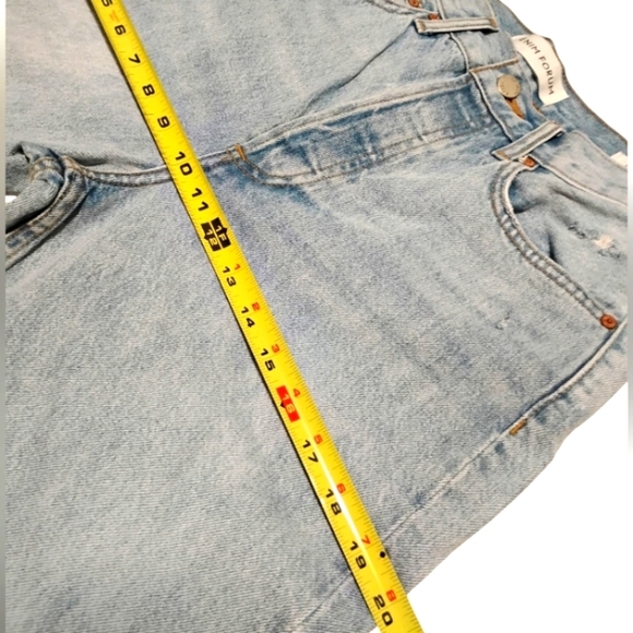 Denim Forum | The BF Highrise Loose 28L  Aritzia Distressed Woman Jean | Size 26 - Picture 11 of 16